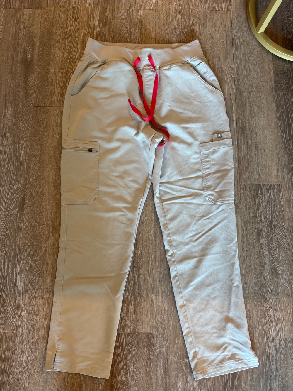 Figs Beige Scrub-Style with Red Drawstring - Picture 5 of 9